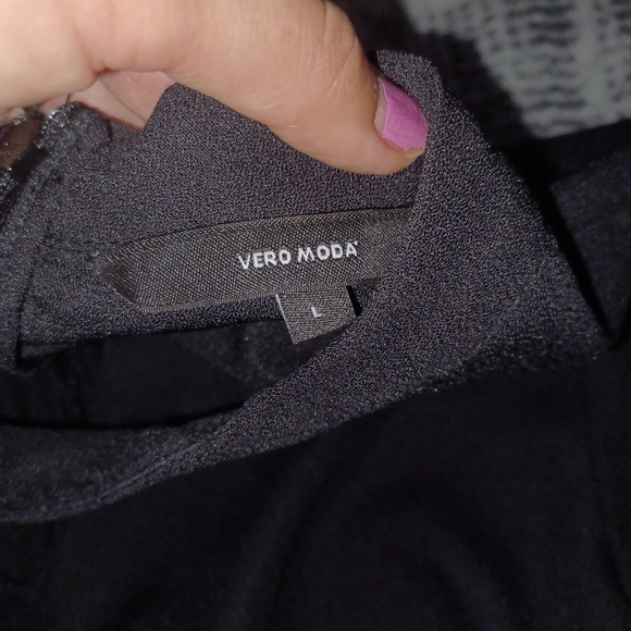 Vero Moda Black Bell Sleeve Blouse Cutout   L - Picture 3 of 7